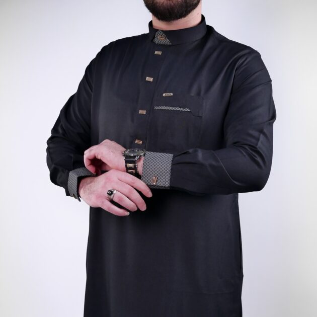 قميص الثوب النافع الاسود بكول شوميزي و طرز فاخر