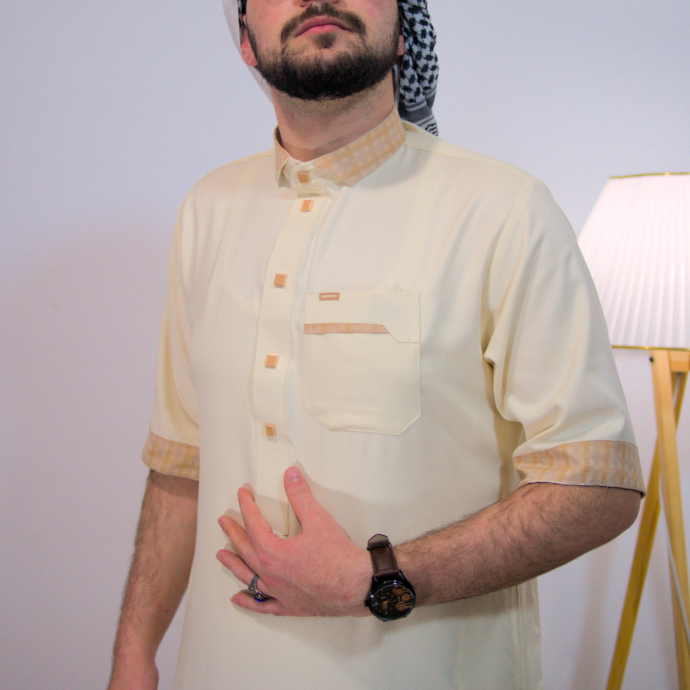 ⁦قميص النافع الفاخر بقماش قطني رفيع⁩ - الصورة ⁦2⁩