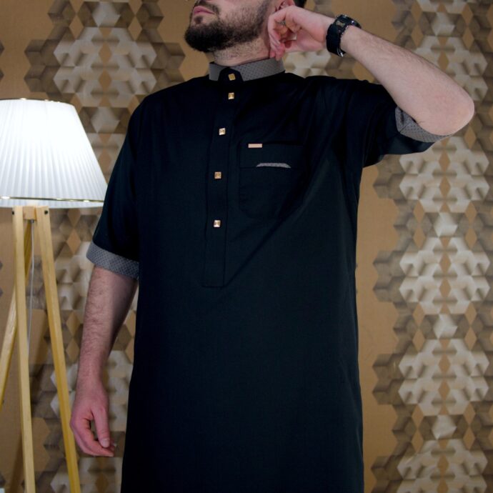 ⁦قميص النافع الاسود كول شوميزي⁩ - الصورة ⁦3⁩
