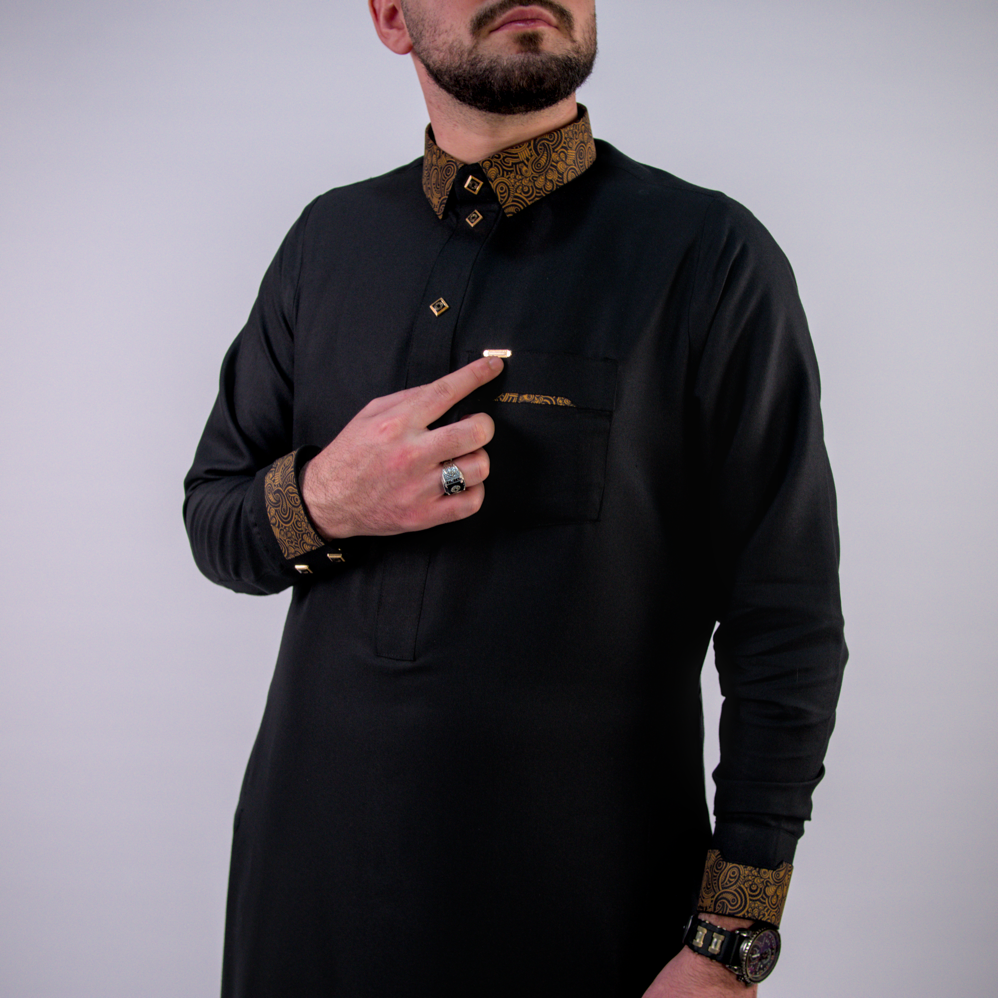 قميص النافع الانجليزي